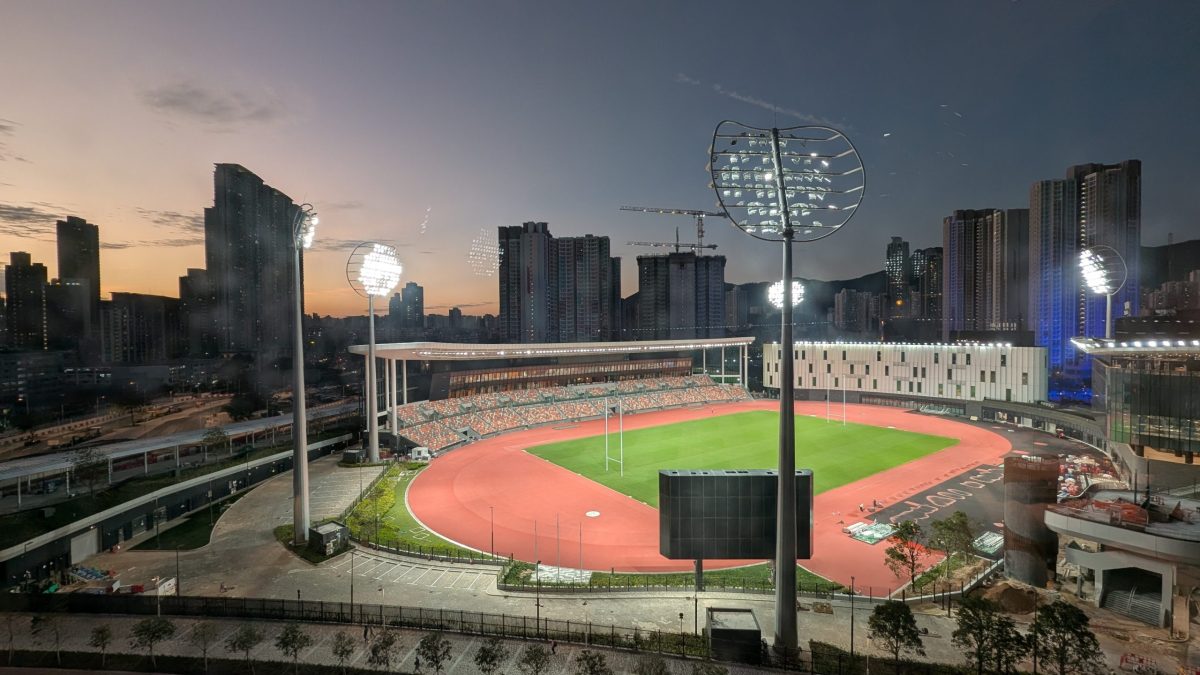 TA：奥赖利成功限制住了萨拉赫，他的防守表现远超多数边后卫